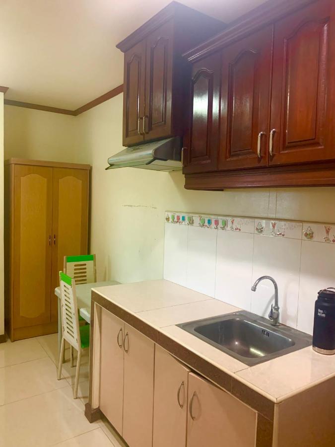 Elreds Condo Cebu Екстериор снимка